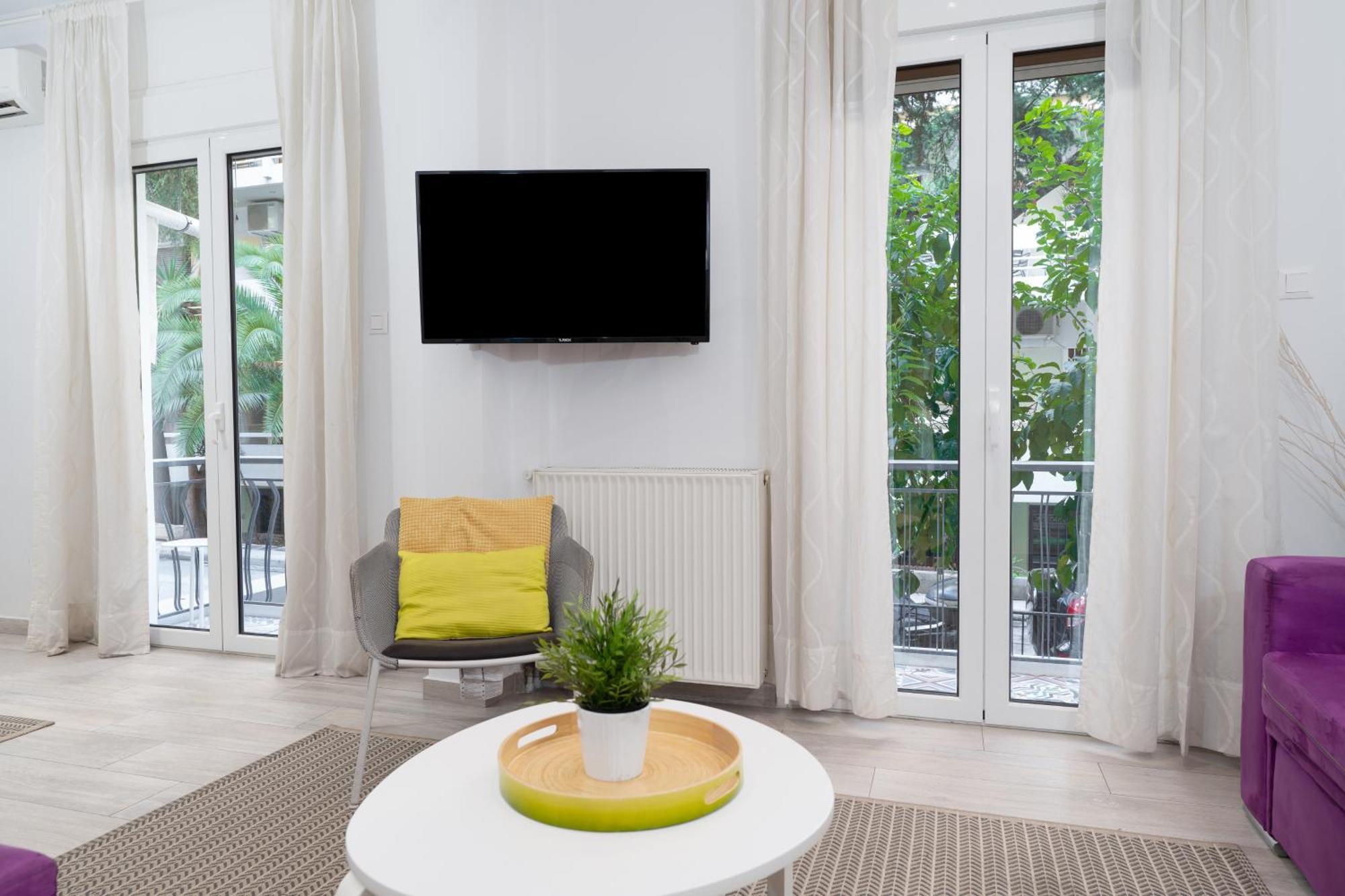 Spacious Modern Apartment In Athens Near Metro Luaran gambar