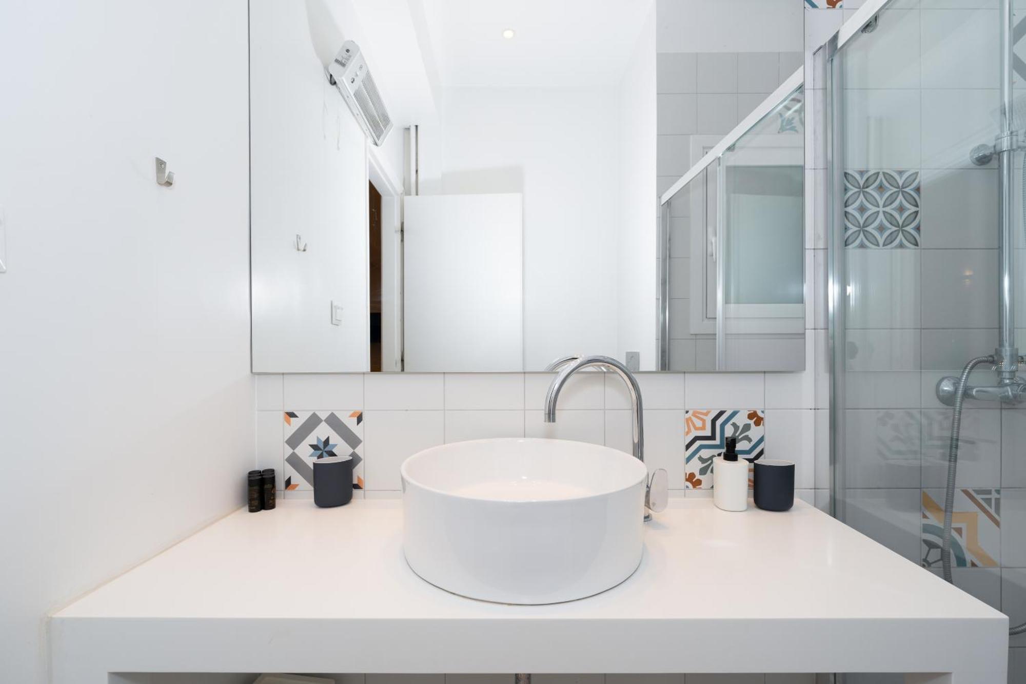 Spacious Modern Apartment In Athens Near Metro Luaran gambar